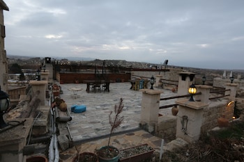 antik cave house special class