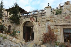 antik cave house special class