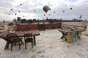 antik cave house special class