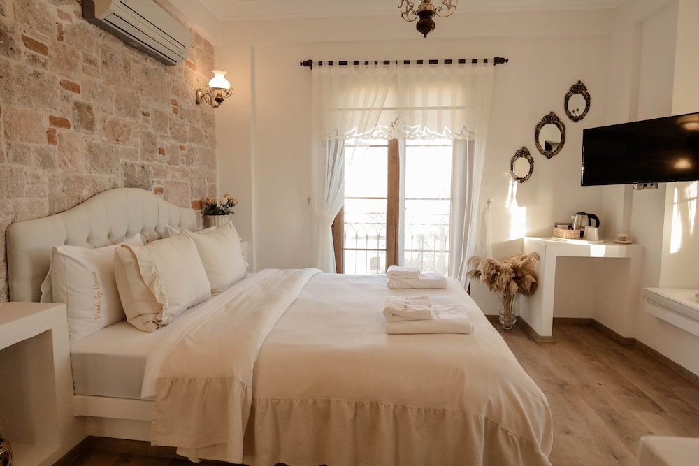 cunda vrodi by house 10adulty only