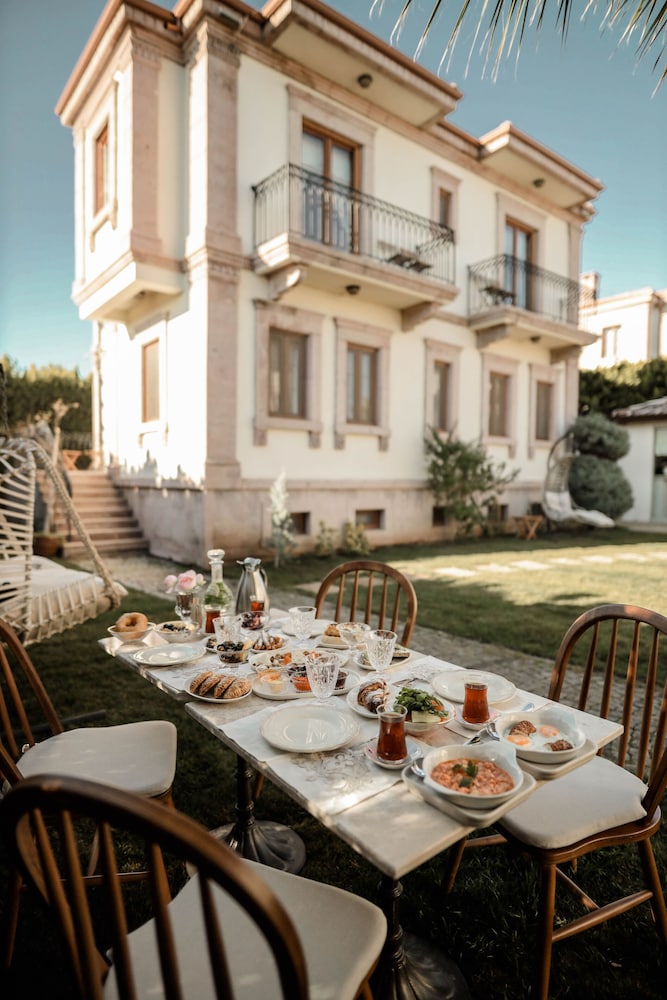 cunda vrodi by house 10adulty only