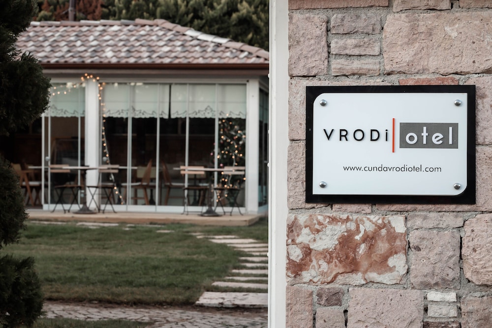 cunda vrodi by house 10adulty only
