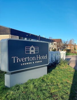 tiverton hotel lounge and venue
