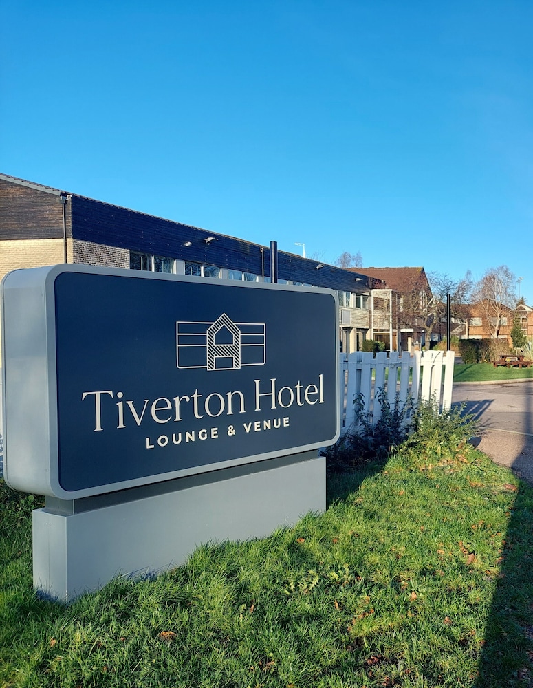 tiverton hotel lounge and venue