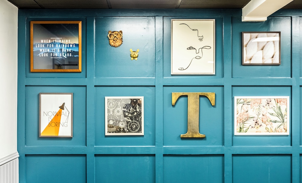 tiverton hotel lounge and venue