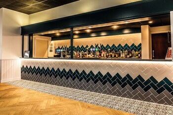 tiverton hotel lounge and venue