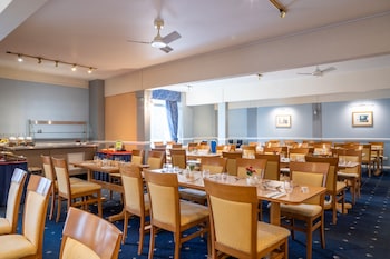 tiverton hotel lounge and venue
