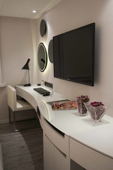 the cloud hotel kaohsiung