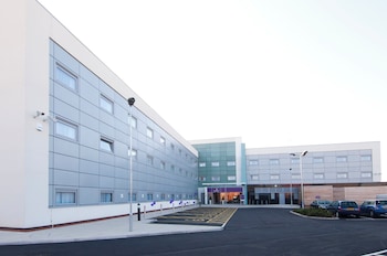 premier inn liverpool john lennon airport
