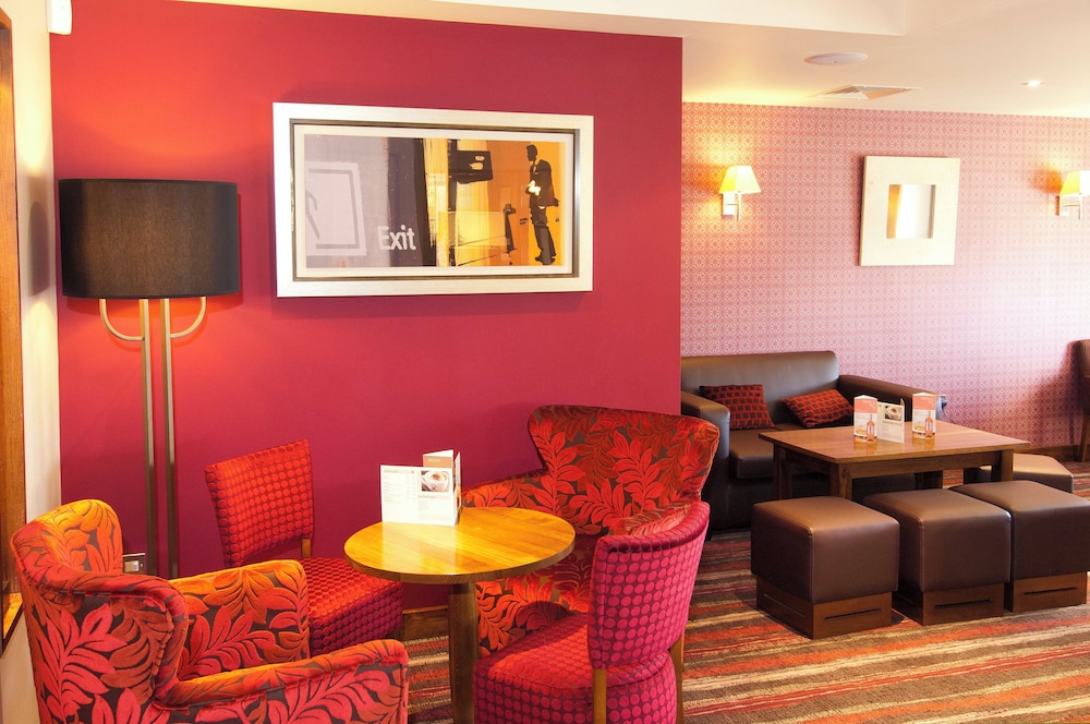 premier inn liverpool john lennon airport