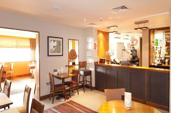 premier inn liverpool john lennon airport