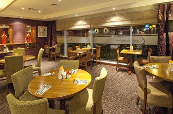 premier inn liverpool john lennon airport