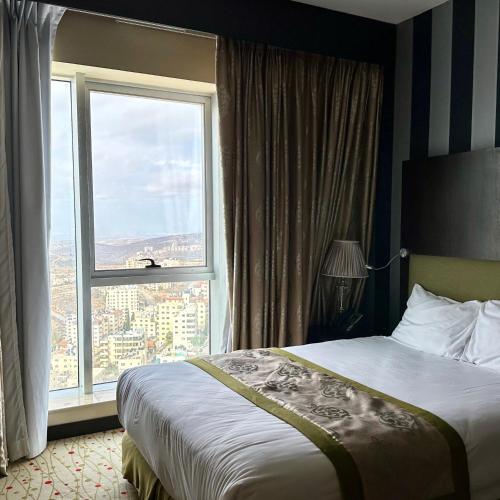 palestine plaza hotel