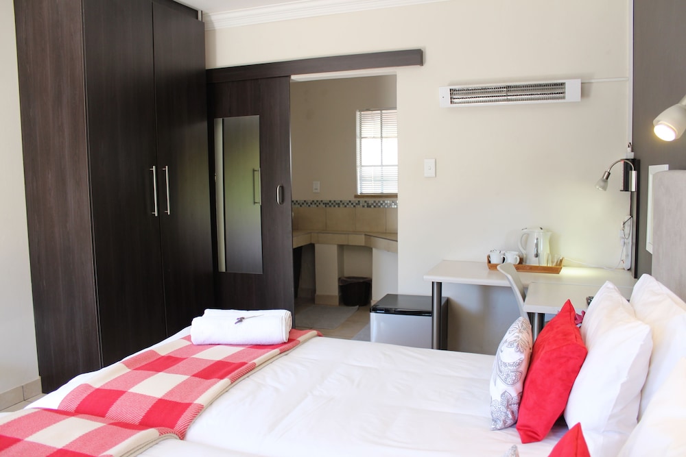3liebeloft guest house