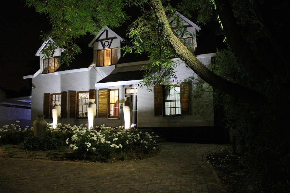 3liebeloft guest house