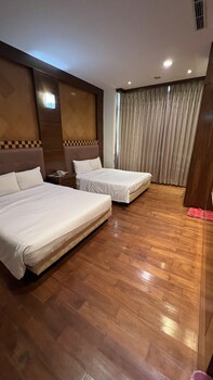 charming motel