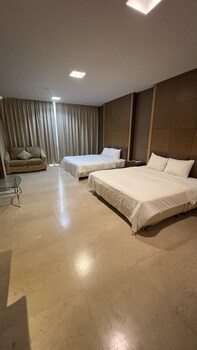 charming motel