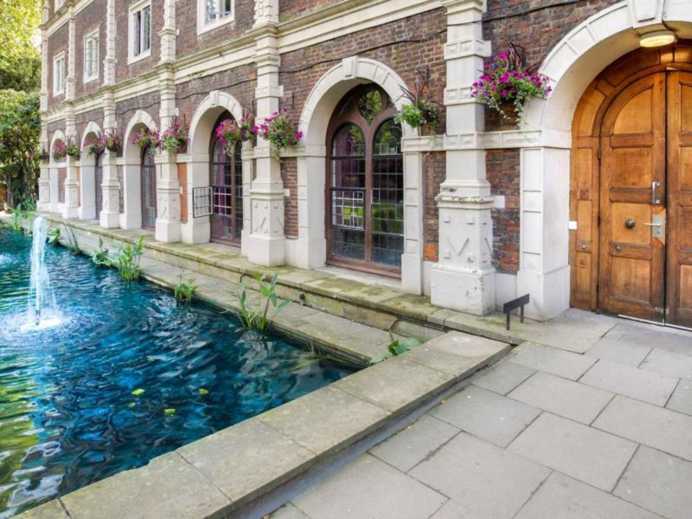 safestay london kensington holland park