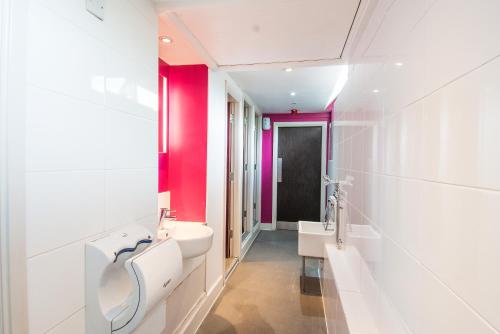 safestay london kensington holland park