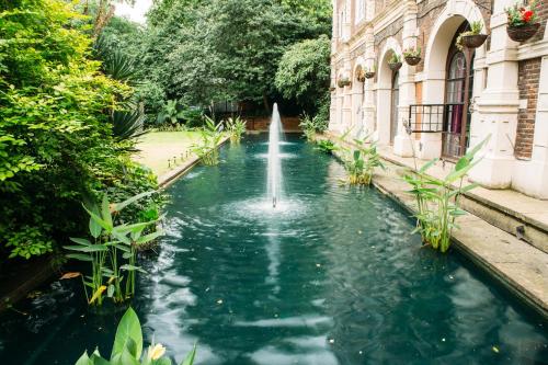 safestay london kensington holland park