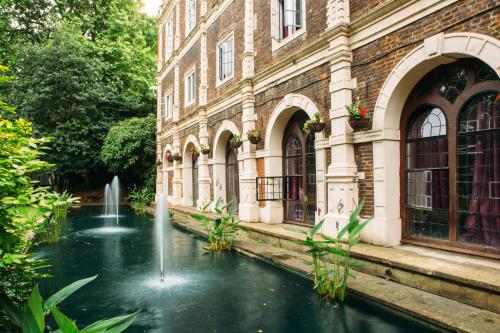 safestay london kensington holland park
