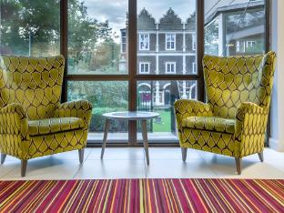 safestay london kensington holland park