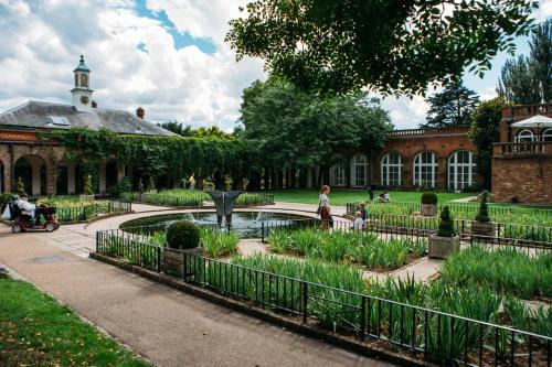 safestay london kensington holland park