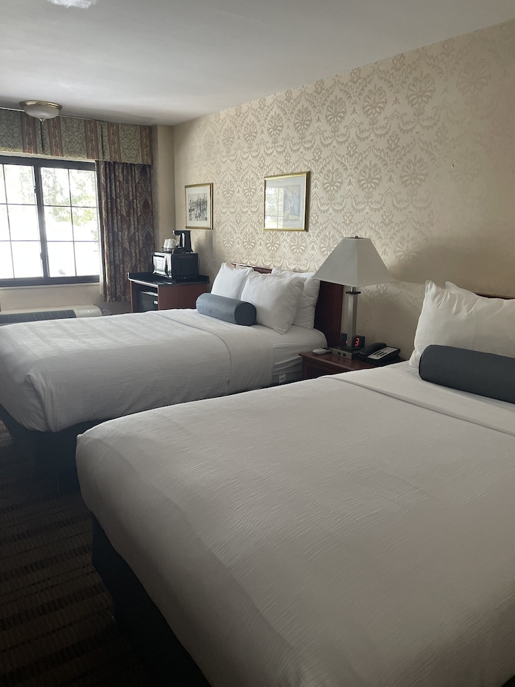 surestay plus by best western woodbury inn
