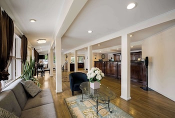 Surestay Plus By Best Western Woodbury Inn,Islip>>Commack,3 star