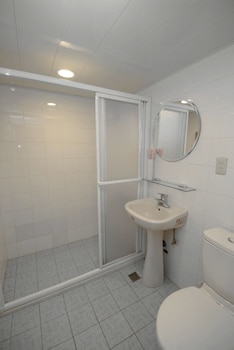 mr lobsters secret den design hostel