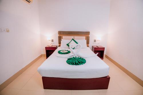 hotel crown