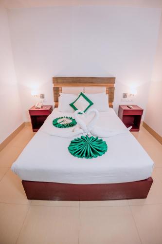 hotel crown