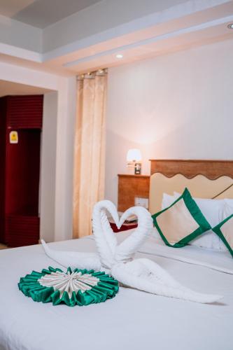 hotel crown