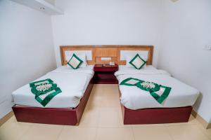 hotel crown