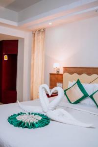hotel crown