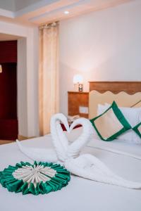 hotel crown