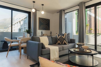 ten on v fluent serviced apartments