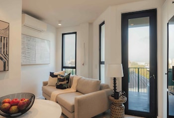 ten on v fluent serviced apartments