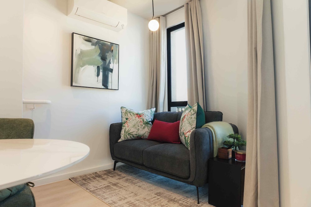 ten on v fluent serviced apartments