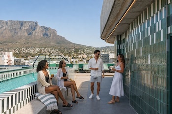 Ten On V - Fluent Serviced Apartments,,2 star