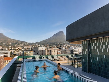 ten on v fluent serviced apartments