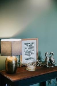 stratford limes hotel