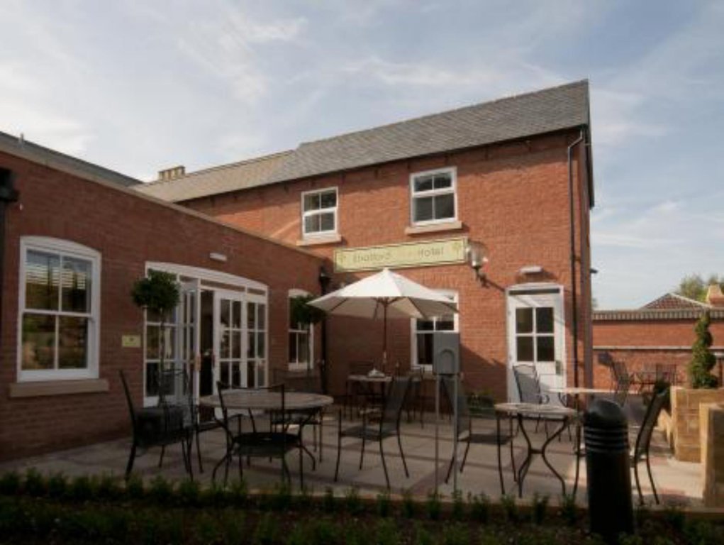 stratford limes hotel