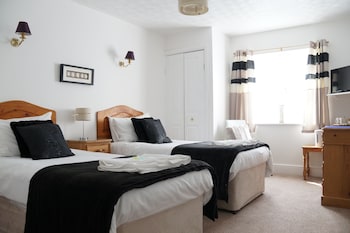 eyre court hotel