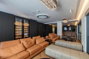 hotel cube