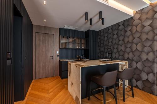 hotel cube