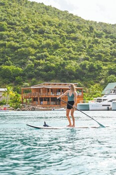 Bitter End Yacht Club,Near Bitter End Gardens,4 star