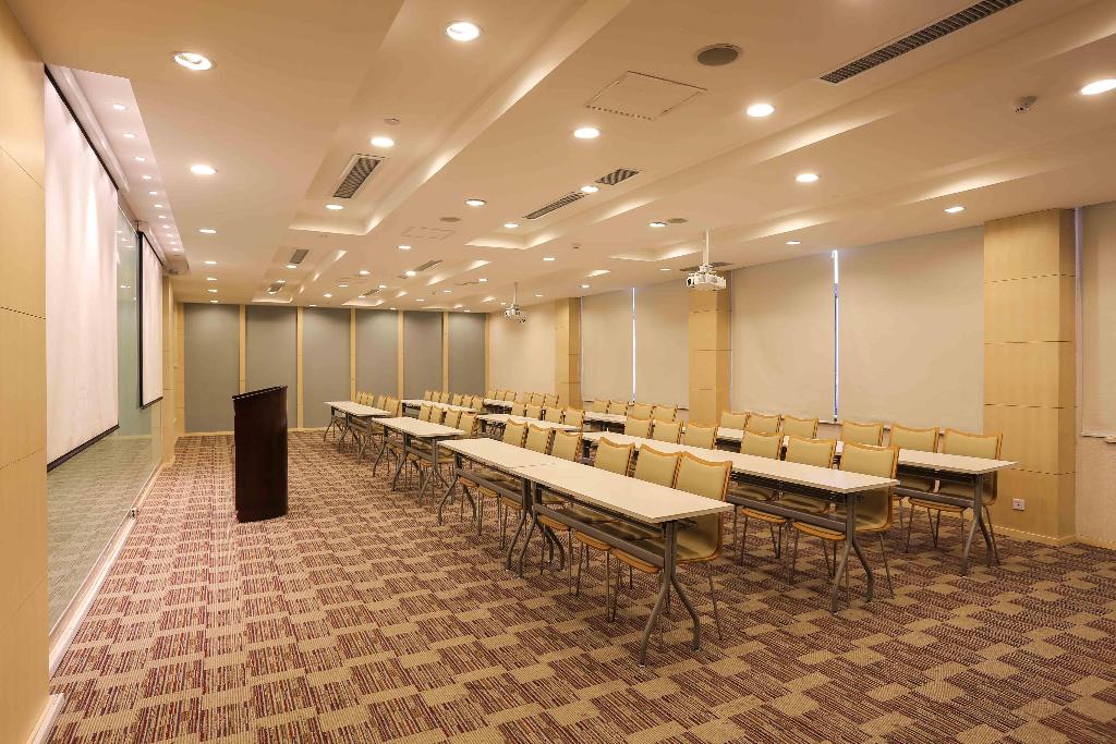 ji hotel qingdao xianggang zhong road