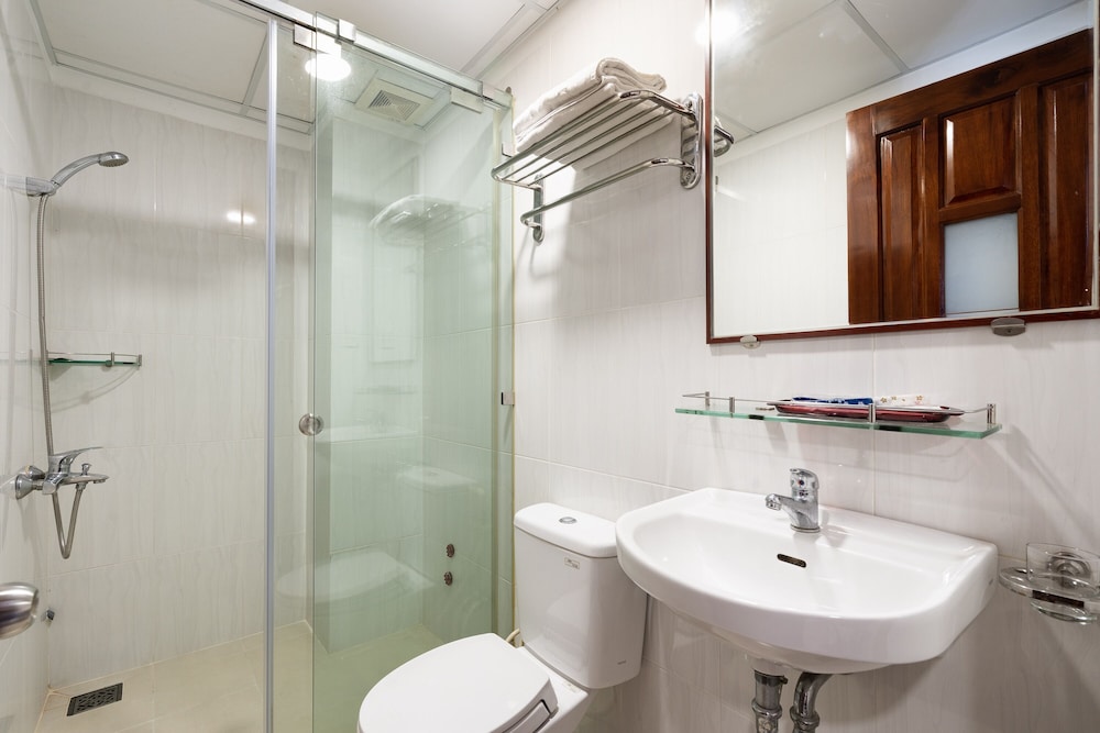 hoang hoang hotel