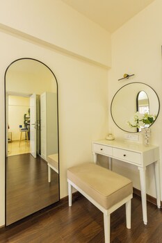 golf chateau serviced apartments